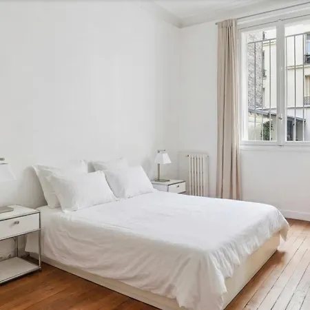 3 Bedroom Champs De Mars Eiffel Tour View דירה *